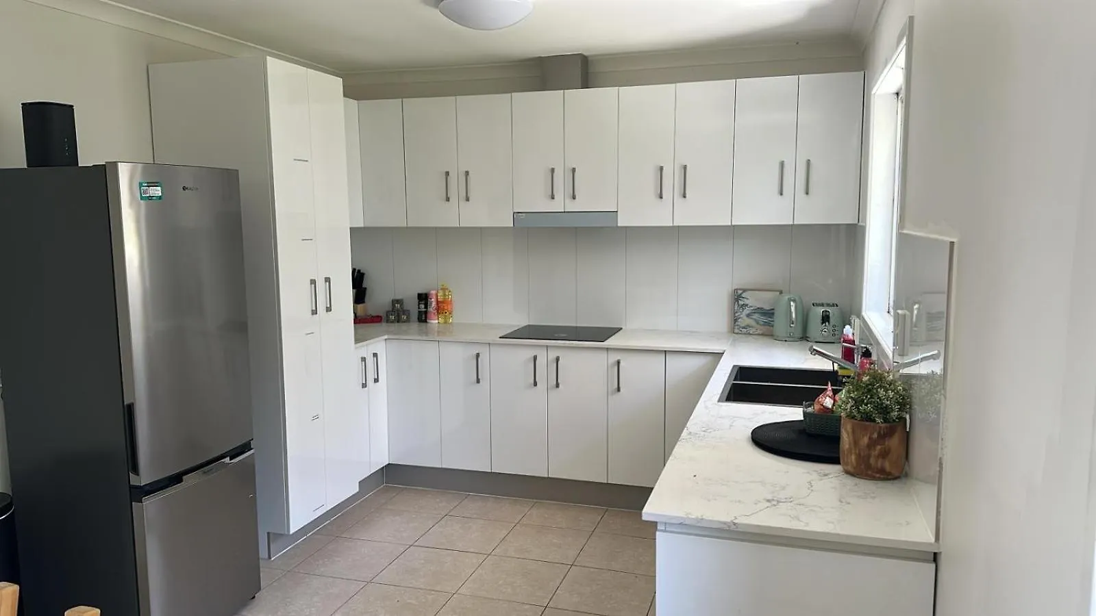 3Br Cozy Sunnybank Hills Home Brisbane